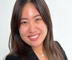 Jenna Titus's Instagram, Twitter & Facebook