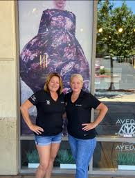 She learned she had a sister. They met, then went into business together.