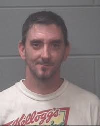 Richlands man arrested for using stolen credit card