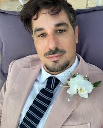 Un matrimonio da favola tra i trulli di Puglia 🌟✨ Celebriamo l'amore in un  luogo incantevole, dove la tradizione pugliese si fonde con l'architettura  contemporanea, circondati dalla bellezza e dall'affetto di amici