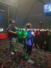 It Z Pizza Is More Than Pizza It S Family Bonding Time It Z Pizza Deal And Coupon Family Bonding Road Trip With Kids Family Road Trips