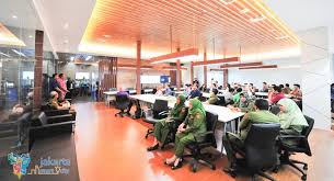 Imd world competitiveness center's smart city observatory merilis daftar ranking smart city pengalaman di singapura sangat berbeda dari kota shenzhen atau jakarta, bahka melbourne. Inside Jakarta S New Smart City Hq Govinsider