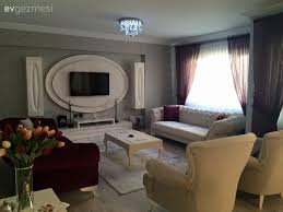 Beyza Hanim In Bordo Agirlikli Zarif Ve Karakterli Evi Ev Gezmesi