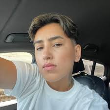 bryan velez (@bryanve95256986)