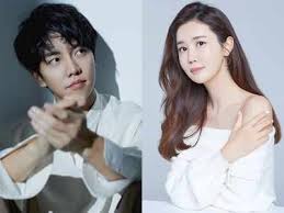 According to dispatch, lee seung gi and lee da in stopped at a bank, entering and exiting a source from lee da in's agency 9ato entertainment revealed, we have checked with actress lee da in. Pr7u G04jigqwm