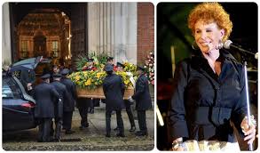 Ornella Vanoni, i funerali in San Marco a Milano: “Posseduta dalla musica fino alla fine”. Fresu suona 'L'appuntamento' e la nipote intona 'Senza fine'