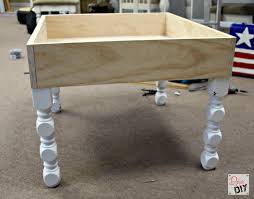 Leeann lee has a way of seeing through an item that seems past its prime. Amazing Coffee Table You Can Make With An Old Window