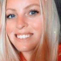 Kelley Towne's Instagram, Twitter & Facebook