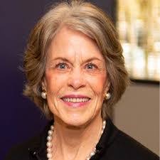 Claire Arnold's Instagram, Twitter & Facebook