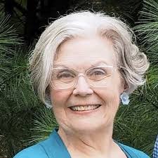 Amanda Grimmer's Instagram, Twitter & Facebook