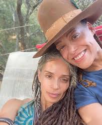 😍😍😍😍 #JasonMomoa #LisaBonet #lilakoimoon #papimomoa #Miami #California  #DeclanHarp #KhalDrogo #Aquaman #Conan #phillipkopus #prideofgypsies  #LoveJasonMomoa #ArthurCurry #BaeAF #GameOfThrones #Braven #Hawaii  #Polynesian #GuinnessBeer #Guinness ...