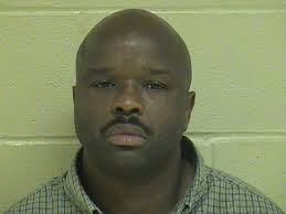 Witnesses recall man "wigging out" before tussle with police