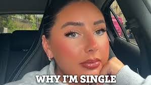 Carla Kent's Instagram, Twitter & Facebook