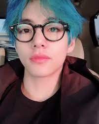 119 In 2021 Kim Taehyung Taehyung Blue Hair Selca collection by ˗ˏˋlaiˎˊ˗ (shusxh) on we heart it, your everyday app to get lost in what you love. 119 in 2021 kim taehyung taehyung