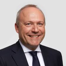 leadership #managementskills #mbadegree #learning #inspirationalpeople  #university #businessstudies #generalmanagement #virtualgraduation