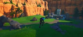 Two teams fight till they wanna to stop. Halo Blood Gulch Red Vs Blue Atlascreative Fortnite Creative Map Code