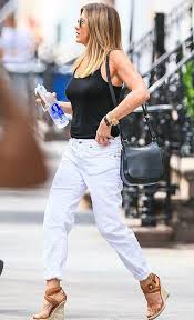 My friends call me jen. Jennifer Ansiton In White Boyfriend Jeans Video Denimology Jennifer Aniston Jennifer Aniston Style Jen Aniston Style