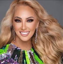 Kristine Graff's Instagram, Twitter & Facebook