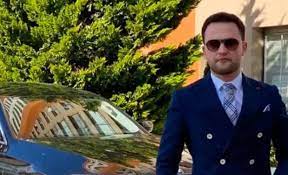 Kürşat ayvatoğlu kimdir, akp'li mi? W0exnoqrmkpfgm