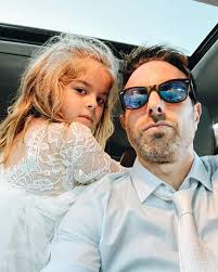 Yeah I'm flipping a house in LA. This is us working