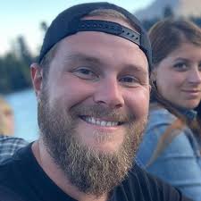 Man singing nickelback sparks rescue response in british columbia