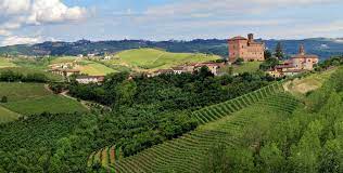 Grinzane cavour, province of cuneo bölgesinde yemek: Il Castello Di Grinzane Cavour Cosa Vedere Nelle Langhe