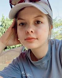 No makeup vs. makeup. Barely wearing any these days. It's a little  different for me but I hope my skin is thanking me 🤞 @ Lake Tapps