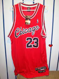 Economisez avec notre option de livraison gratuite. Jordan Rookie 8403 Authentic Nike Bulls Road Jersey Front Michael Jordan Jersey Michael Jordan Clothes
