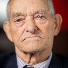 Rien Peters is al zeker tachtig jaar lid van WVW en nu draagt het hoofdveld  zijn naam