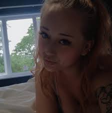 We went ALL OUT with ALL YOU CAN EAT Hot-Pot, Ramen, Sushi, & more at Umi  Buffet