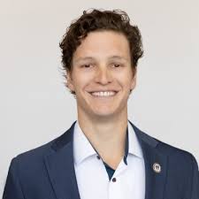 This past year has been one of the most defining chapters of my life. I'm  incredibly proud to share that I've officially graduated from the USC  Marshall School of Business and The