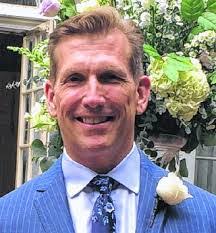 Robert Grosch's Instagram, Twitter & Facebook