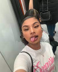 Unforgettable Unforgettable Doublenosepiercing Unforgettable Unforgettable Cute Nose Piercings Curly Hair Styles Girls With Nose Piercing