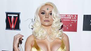 See more ideas about courtney stodden, courtney, girls in love. Chrissy Teigen Sorry For Bullying Courtney Stodden On Twitter Bbc News