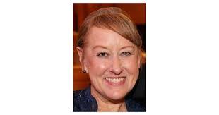 Kelly Sabo's Instagram, Twitter & Facebook