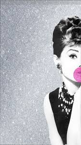 Elegant Audrey Hepburn Wallpaper Bonequinha De Luxo Fundos De Tela Iphone Quadrinhos Pop Art On this board you will find our top rated, iphone wallpapers from www.iphone7wallpaper.com as our users downloads indicated over the past couple of days. elegant audrey hepburn wallpaper