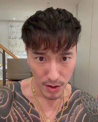 有看#沈睡的水下巨人請給個🤙🏼 還是你們看到了美人魚🧜? 😂 第二集禮拜日已經播出了知道我躺在哪裡嗎? 沒看的趕快去@