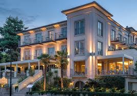 Dennis has a mercedes taxi at your service for your commute from the airport to villa rosa and back. Villa Rosa Hotel Desenzano Del Garda Italia Ulasan Perbandingan Harga Hotel Tripadvisor