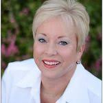 Michelle Mcgeeney's Instagram, Twitter & Facebook