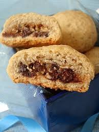 Eggless Almond And Chocolate Filled Butter Cookies Recipe Eggless Cookie Recipes Butter Cookies Sweets Recipes