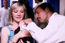 While the legendary queen singer's relationships were always in the media spotlight, including in the recent, wildly popular movie bohemian rhapsody, the one that truly. La Eterna Amistad De Freddie Mercury Y Mary Austin Despierto O Dormido Me Sentaba Todos Los Dias Junto A Su Cama La Tercera