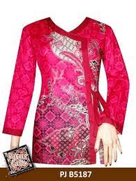 Model baju batik yang semakin berkembang membuatnya menjadi satu fashion item yang harus dimiliki. 20 Model Baju Batik Kancing Samping Untuk Kerja Model Baju Batik Kantor