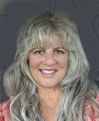 Marilyn Townley's Instagram, Twitter & Facebook