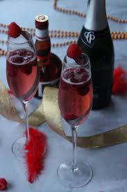 Soupe Champenoise Aux Framboises Et Au Triple Sec Soupe Champenoise Aperitif Framboise Repas Amoureux