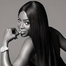 Η ναόμι κάμπελ (naomi campbell, 22 μαΐου 1970) είναι βρετανίδα μοντέλο, ηθοποιός, τραγουδίστρια και επιχειρηματίας. H Naomi Kampel Pozarei Gymnh Design Magazine