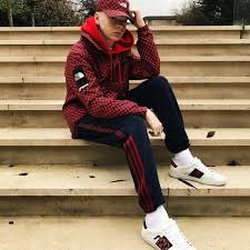 Now, you can take that customization to the designer level with items inspired by the north face x gucci collection. Guccisnake Guccisnakes Guccisnakehoodie Guccisnakejacquard Guccisnakeloafers Gucci Guccibag Guc Sneakers Men Fashion Mens Streetwear Streetwear Fashion