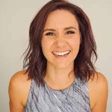 Katie Mulhare's Instagram, Twitter & Facebook