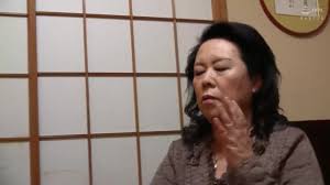 Xxxyf bidio, پیرزن در خیابان شلوغ خرید هدف قرار گرفت-قسمت.2