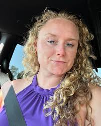 Leah Maxey's Instagram, Twitter & Facebook