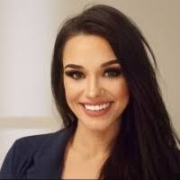 Wendy Nowlin's Instagram, Twitter & Facebook